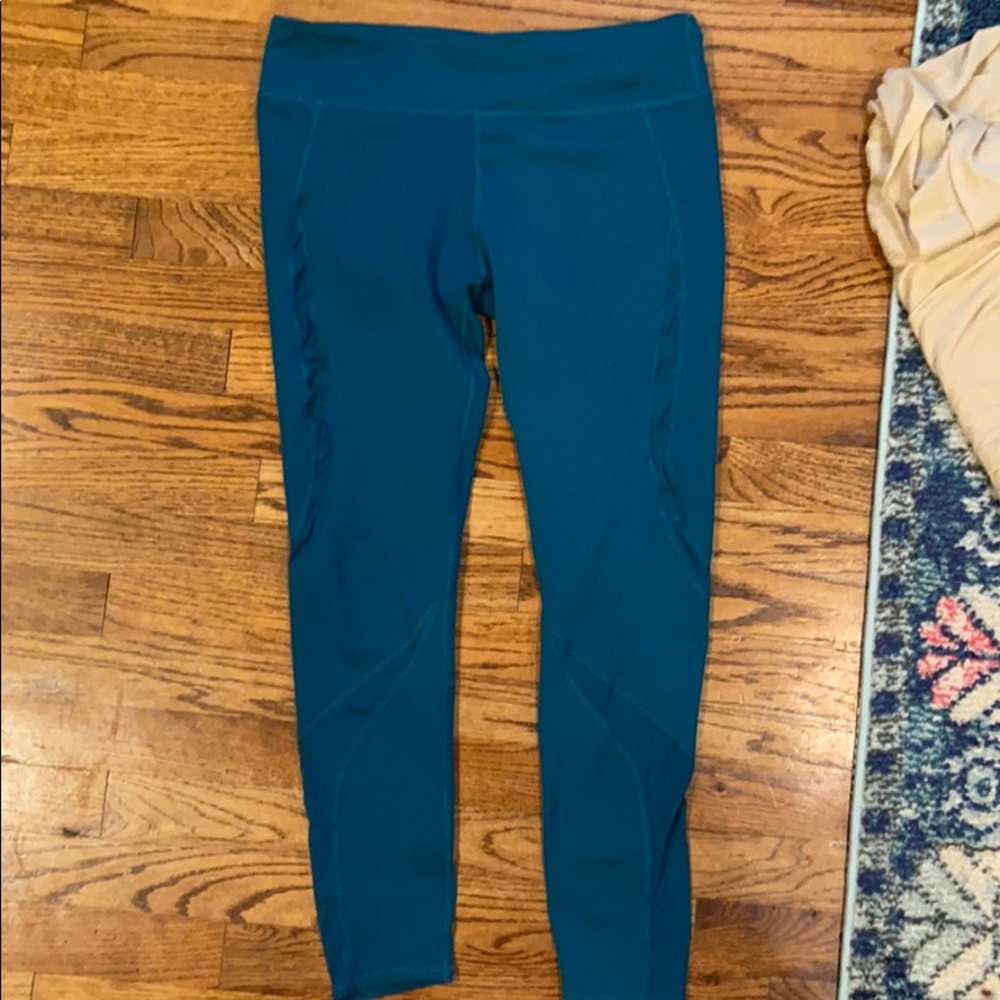 Green Fabletics leggings, size L